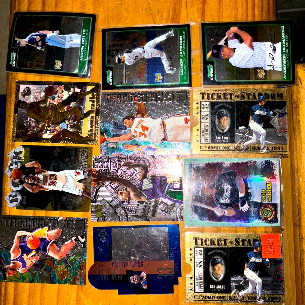 Good condition basketball/ baseball cards